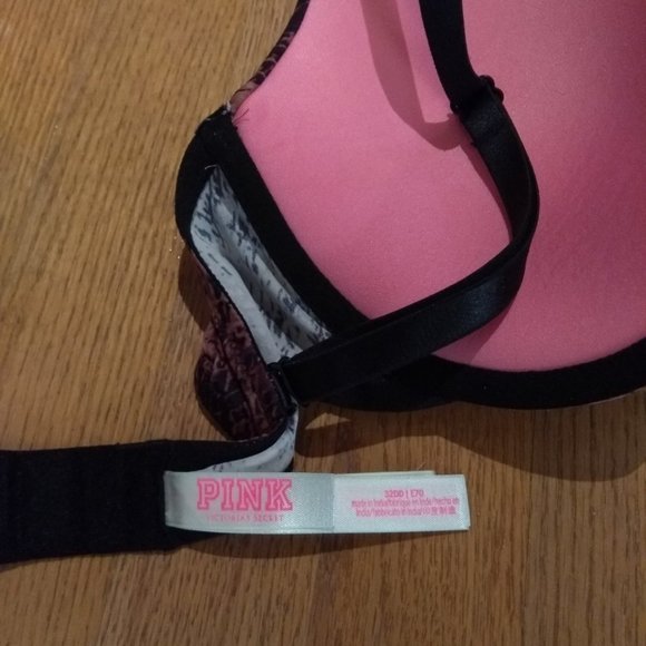 Snakeskin Bra from Pink Victoria's Secret - Picture 2 of 3